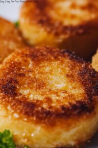Easy Crispy Pan-Fried Mashed Potato Cakes