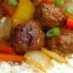 Sweet and Sour Meatballs (Suan T'ien Niu Jou Po Lo La Tzu)