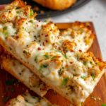 Viral Chicken Alfredo Garlic Bread