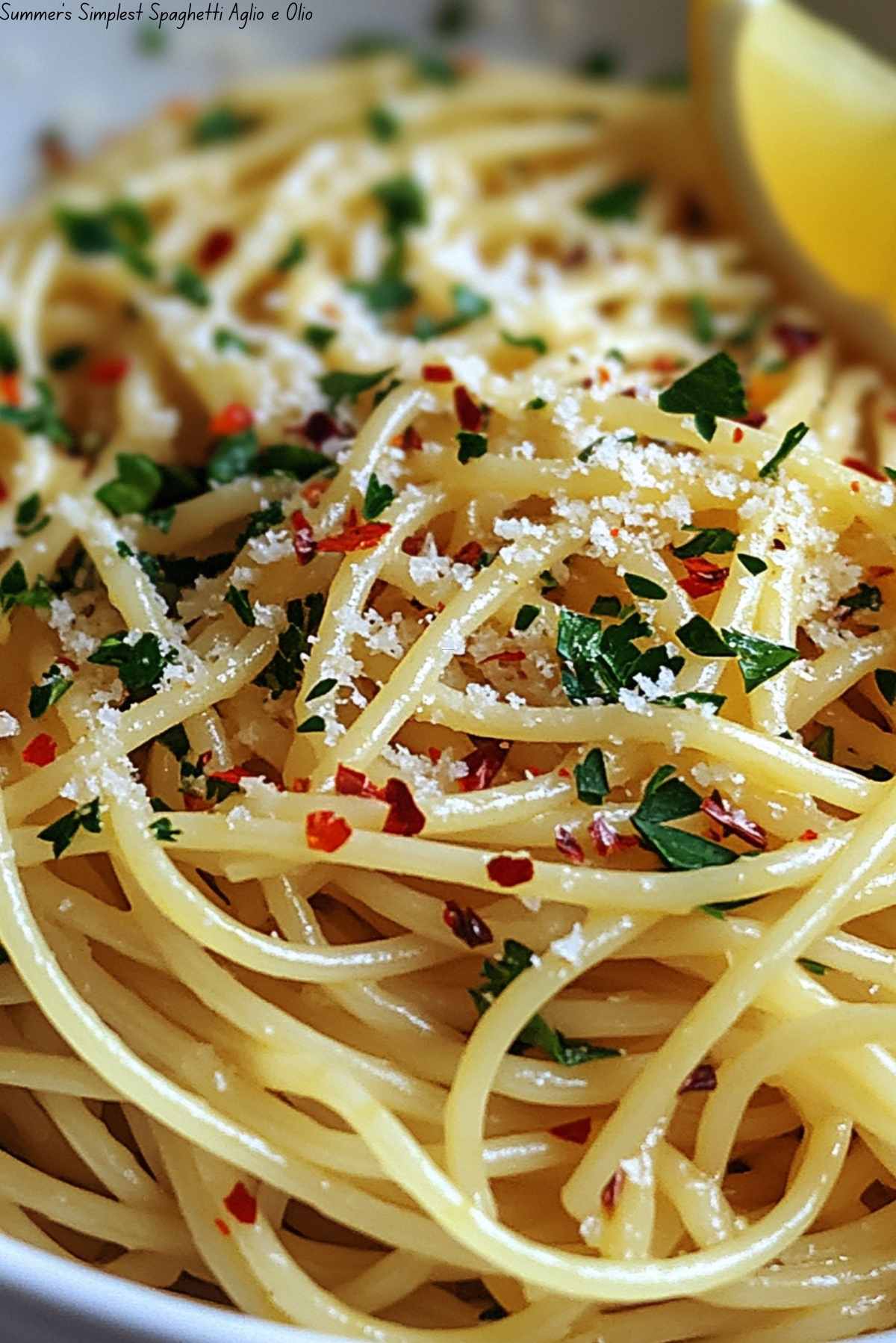 Summer’s Simplest Spaghetti Aglio e Olio