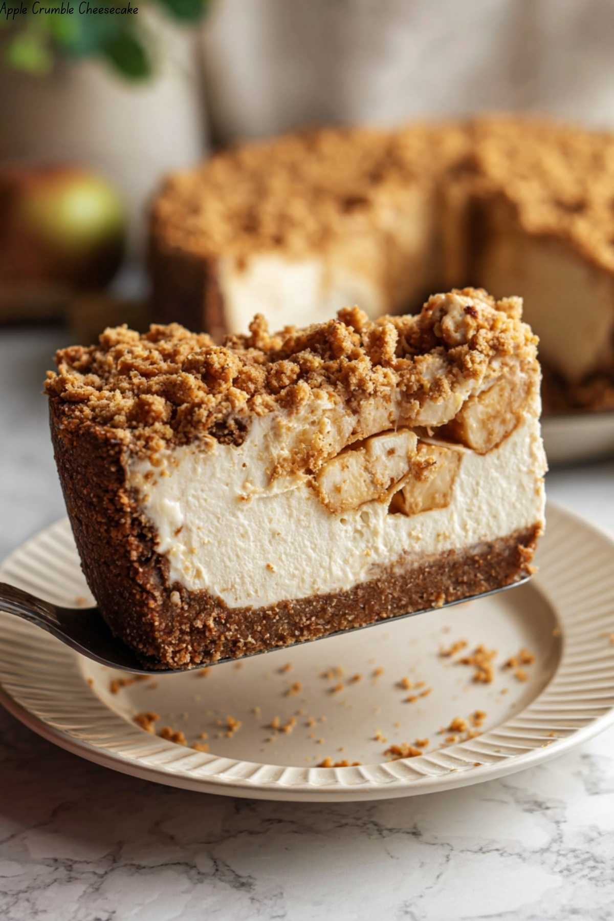 Apple Crumble Cheesecake