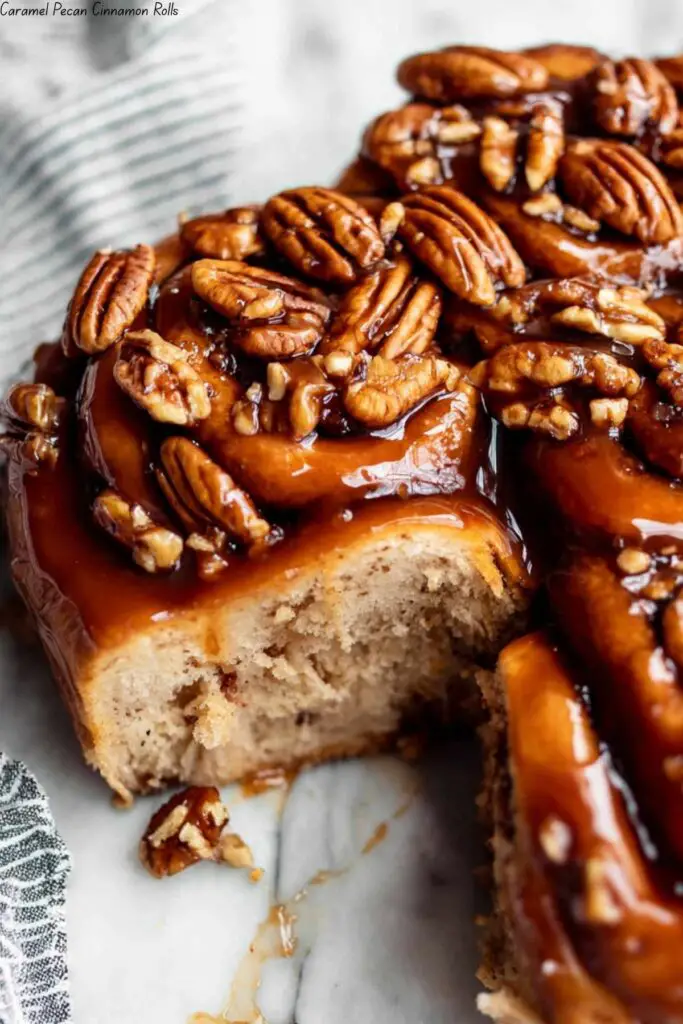 Caramel Pecan Cinnamon Rolls 4 Caramel Pecan Cinnamon Rolls